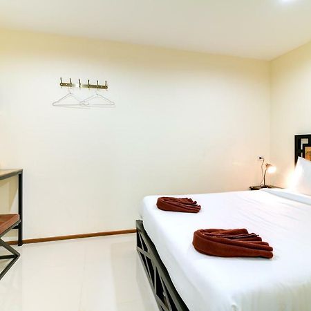 Red Pin Inn 好运旅馆 Bangkok Exteriér fotografie